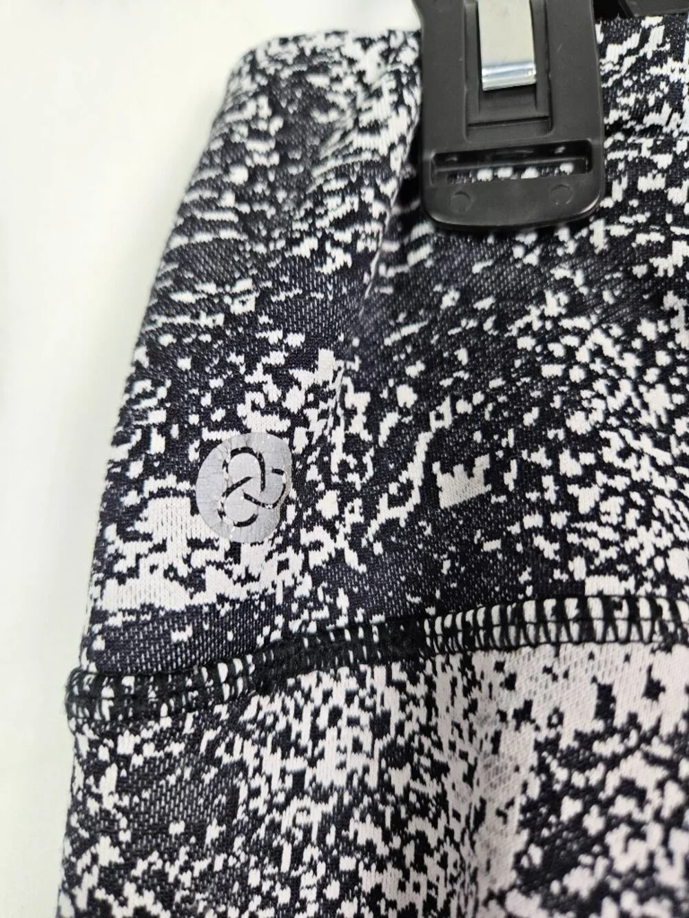 Zella Black/White Textured Static Abstract Print Legging L - Picture 5 of 10